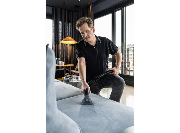 Kärcher Puzzi 8/1 Proff: Effektiv Tekstilrenser