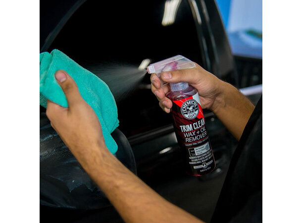 Chemical Guys Trim Clean Wax+Oil Remover Fjerner polishrester på plast, 473ml 