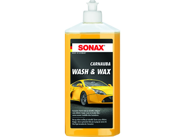 Sonax Carnauba Wash & Wax Bilshampo med ekte karnaubavoks, 500 ml.