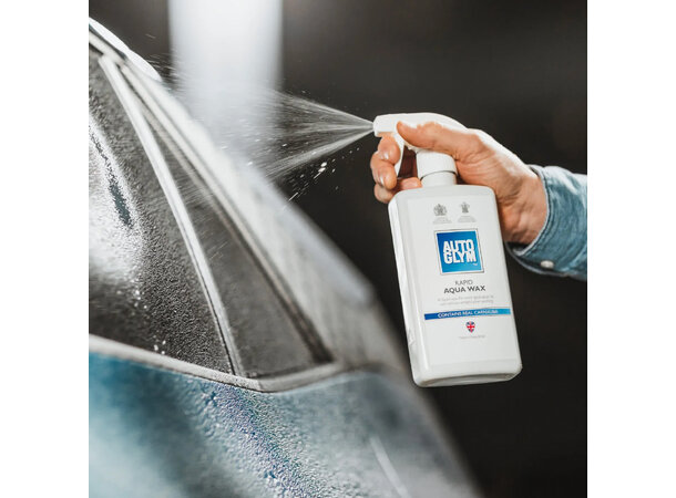 Autoglym Rapid Aqua Wax Kit Kit inkludet 2  microfiberkluter, 500ml. 