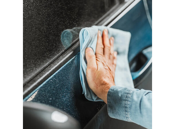 Autoglym Rapid Aqua Wax Kit Kit inkludet 2  microfiberkluter, 500ml. 