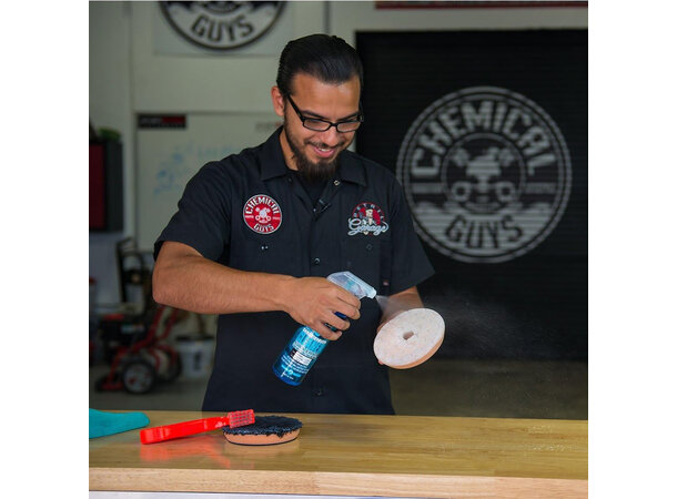 Chemical Guys Pad Cleaner Rengjør poleringsputen, 473ml 