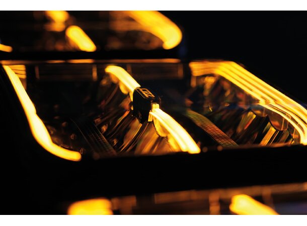 OZZ SQR 7" Black – LED fjernlys med boost og varsellys