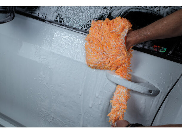 CarPro FairyTail – vaskehanske med integrert mikrofiberhale