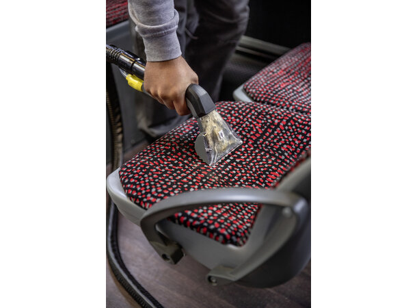 Kärcher Puzzi 8/1 GoFurther Proff: Effektiv Tekstilrenser