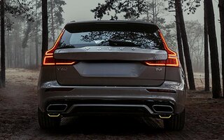 Lys i sikte: Hvilke regler gjelder for parklys på bilen din?