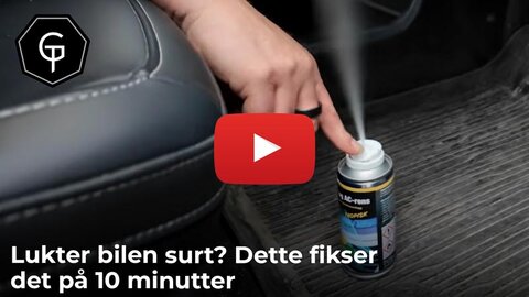 Lukter bilen surt? Dette fikser det på 10 minutter