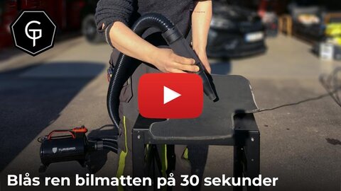 Blås ren bilmatten på 30 sekunder